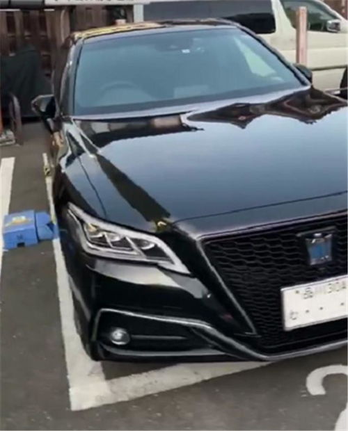 皇冠牌汽车多少排量